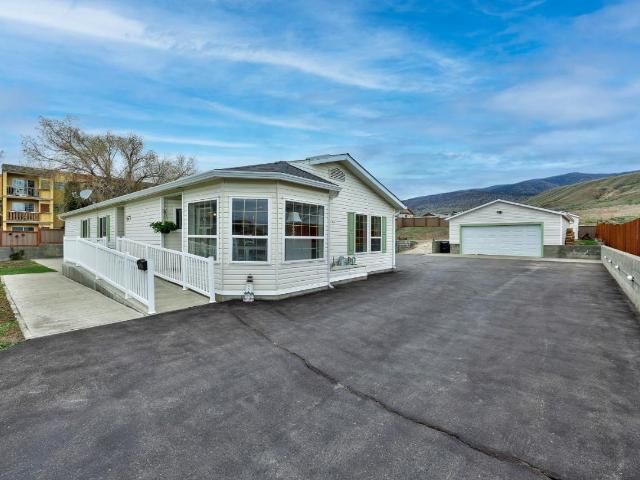 New property listed in Cache Creek, South West
